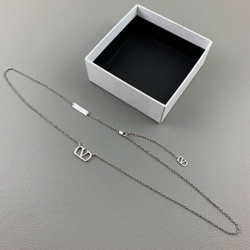 Valentino necklace 05lyx20 (7)